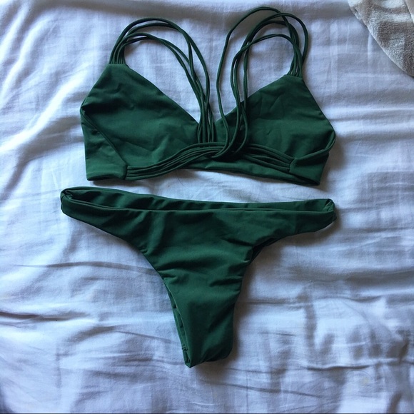 ✖️SOLD✖️Mikoh set - Picture 2 of 3